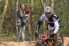 Gli amici della Bicicletteria, con grande affetto, partecipano al dolore di Gino per la scomparsa della cara Tina. 